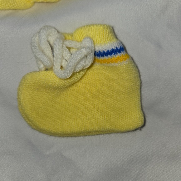 Vintage Baby Knitted Sweater Bootie Shorts Woolworth's 1960s Yellow Acrylic 6M - Picture 5 of 15